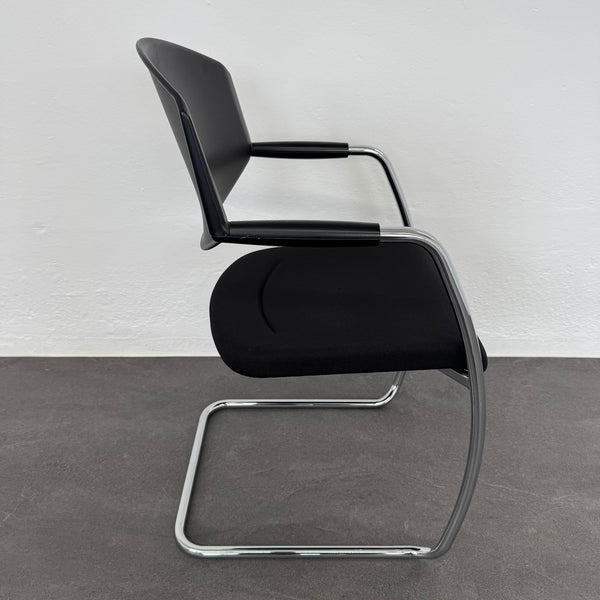 Giroflex G16 Freischwinger Bezug Stoff Schwarz - stapelbar