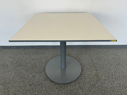 Lista Office Motion Sitzungstisch Tischplatte Weiss mit anthraziter Kante