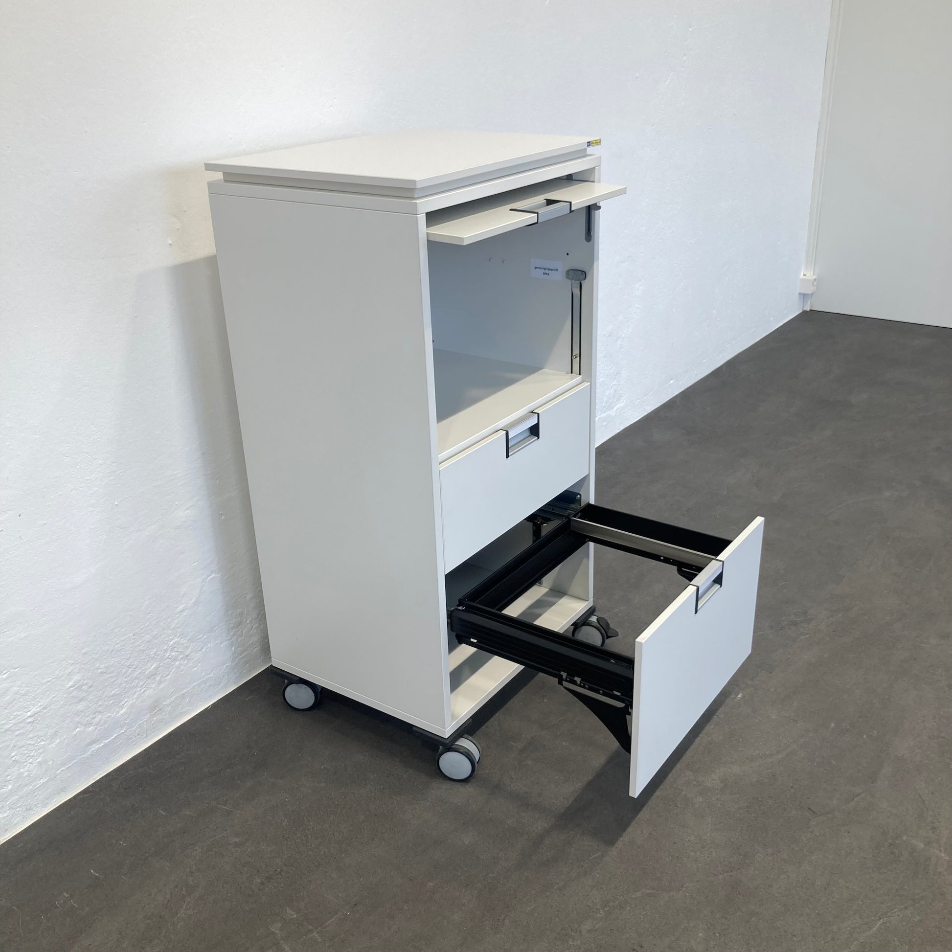 Steelcase Moby Roll-Caddy mit Schublade A4 offen - 6037079