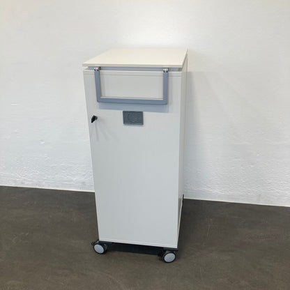 Steelcase Moby Roll-Caddy seitliche Ansicht mit Zugbügel - 6037079