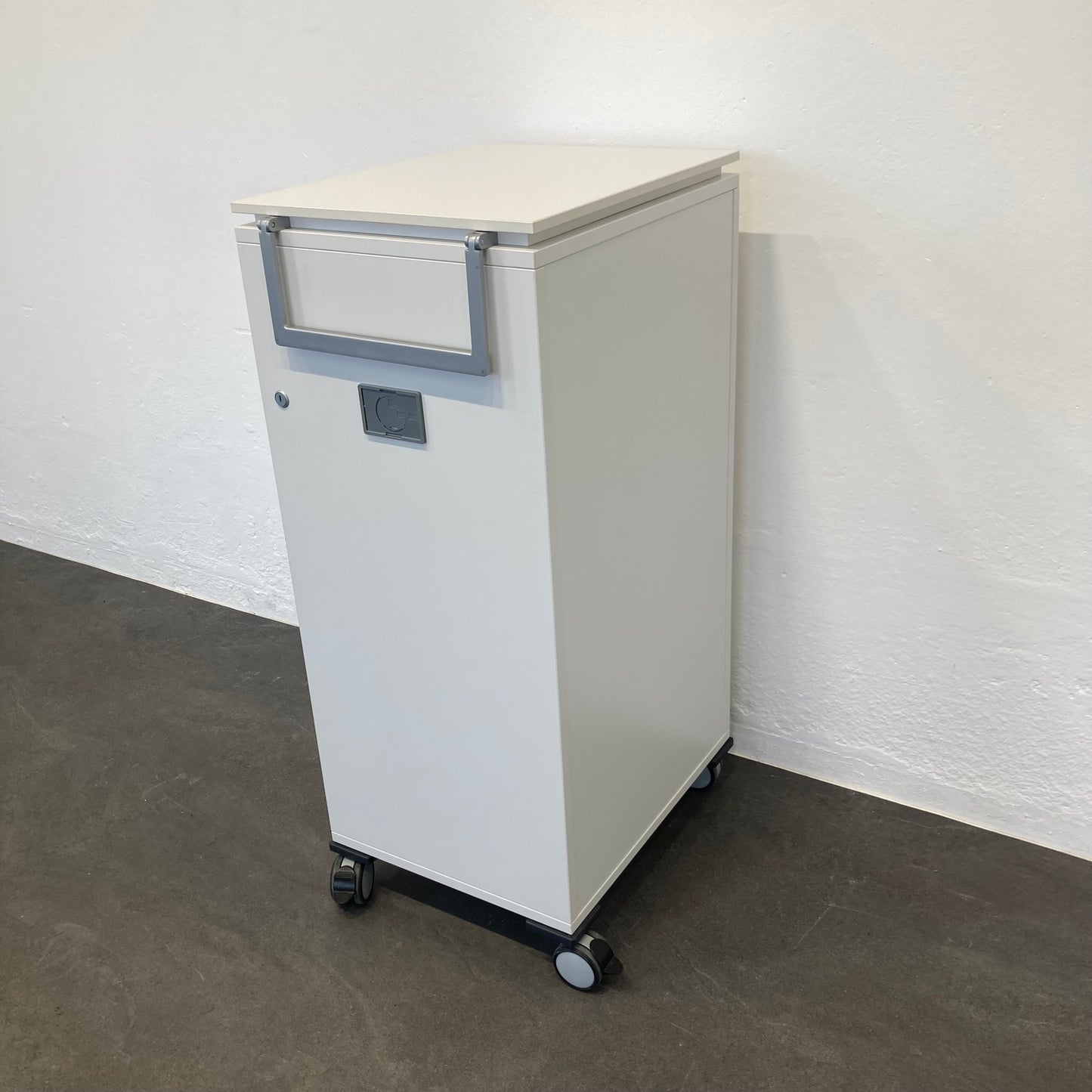 Steelcase Moby Roll-Caddy von hinten - 6037080