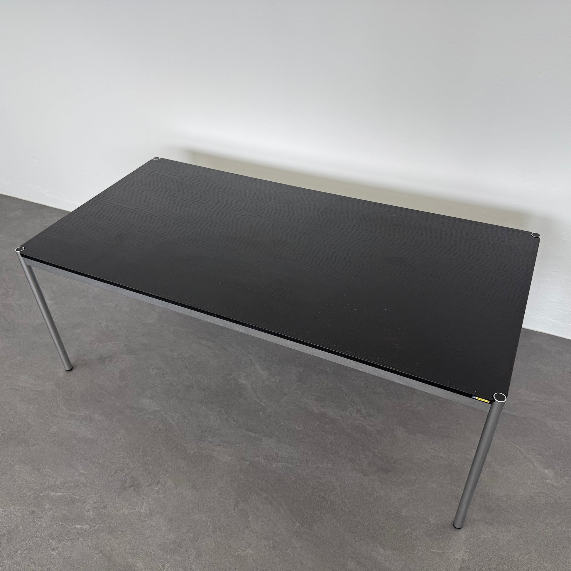 USM Haller Classic Schreibtisch von oben