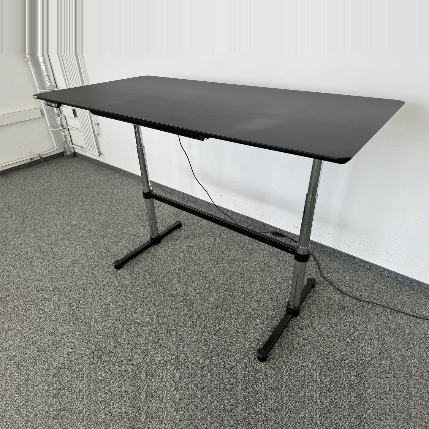 USM-Haller Kitos-E Sitz-Steh-Tisch elektrisch höhenverstellbar von 700-1300mm