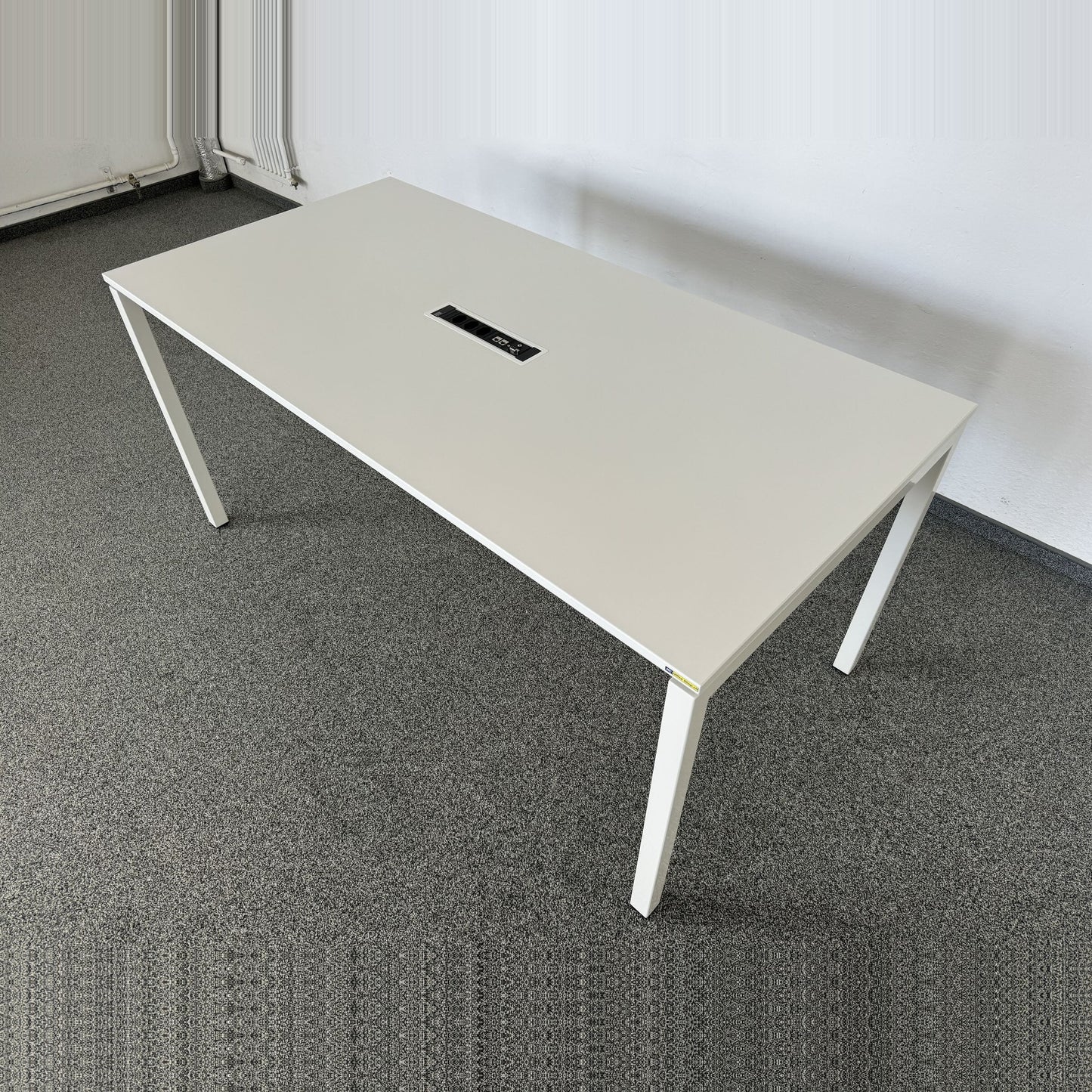 Ergodata Line Desk Sitzungstisch