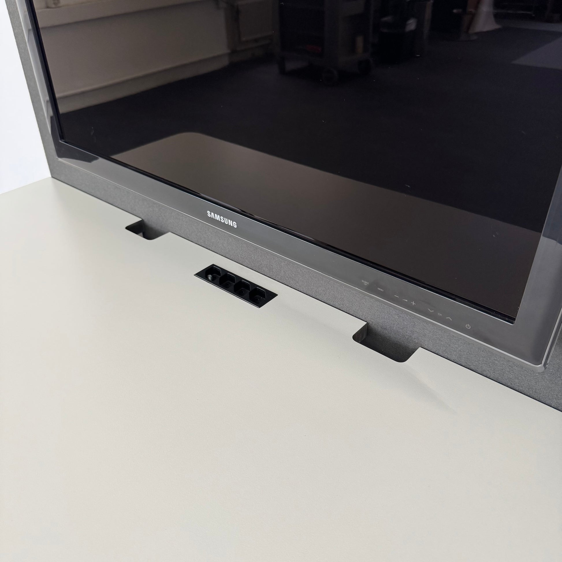 Lista Office Workstation Schreibtisch inklusive Monitor