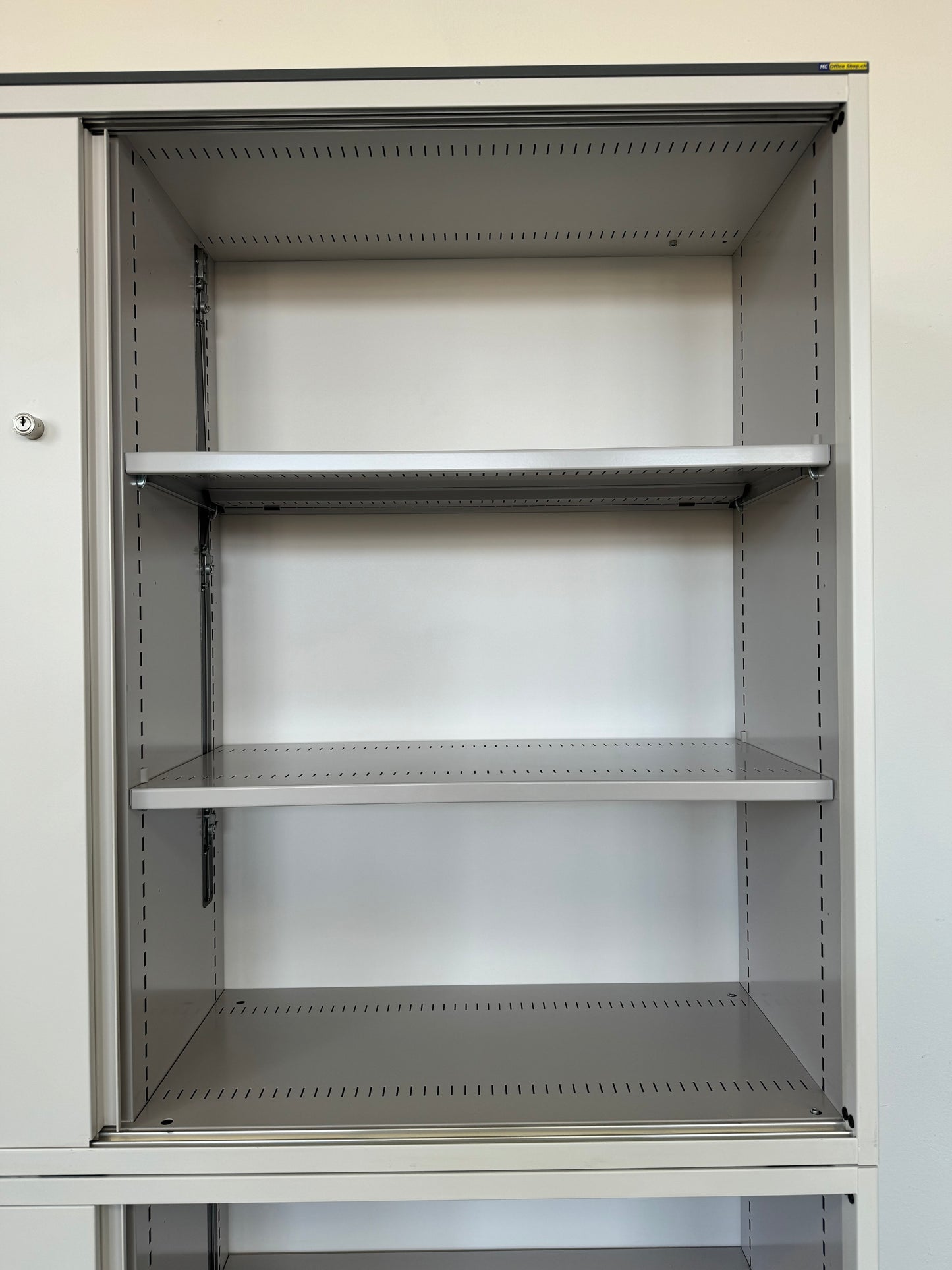 Lista Office LO Storage Schiebetür-Aktenschrank