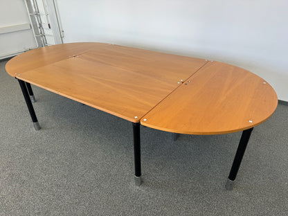 Steelcase Quadrino Sitzungstisch Ansicht von der Seite - 6037251