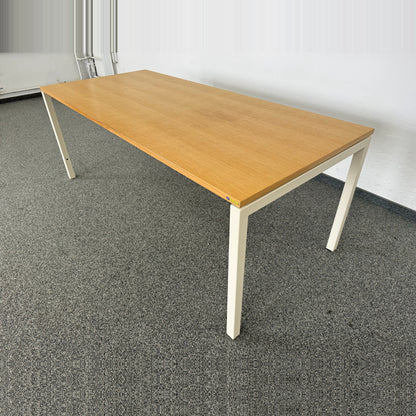 Lista Office Motion Schreibtisch mit perweissem Gestell - 6037262