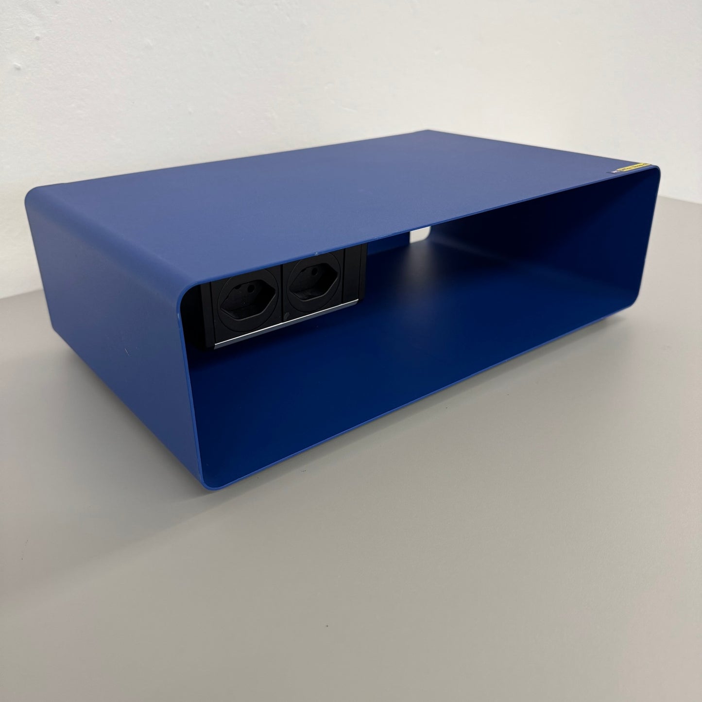 Lista Office LO Plug Ablagefach mit Doppelsteckdose