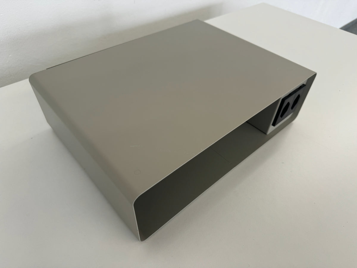 Lista Office Plug Ablagefach Grau - mit 2 Steckern