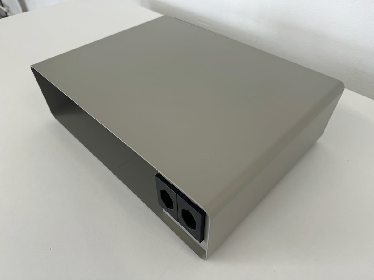 Lista Office Plug Ablagefach Grau - mit 2 Steckern