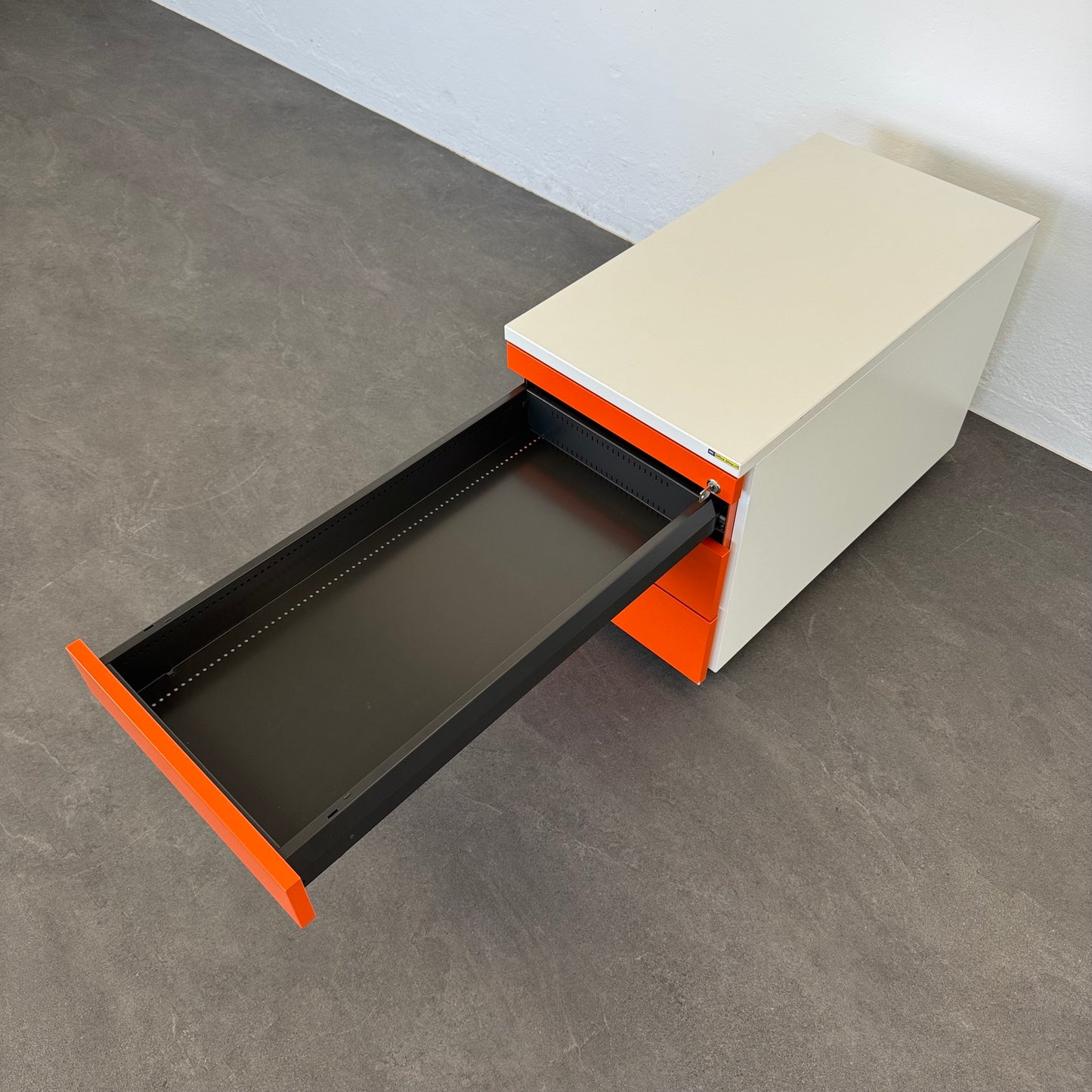 König + Neurath Container Roll-Korpus mit oberer Schublade A7 offen - 6037300