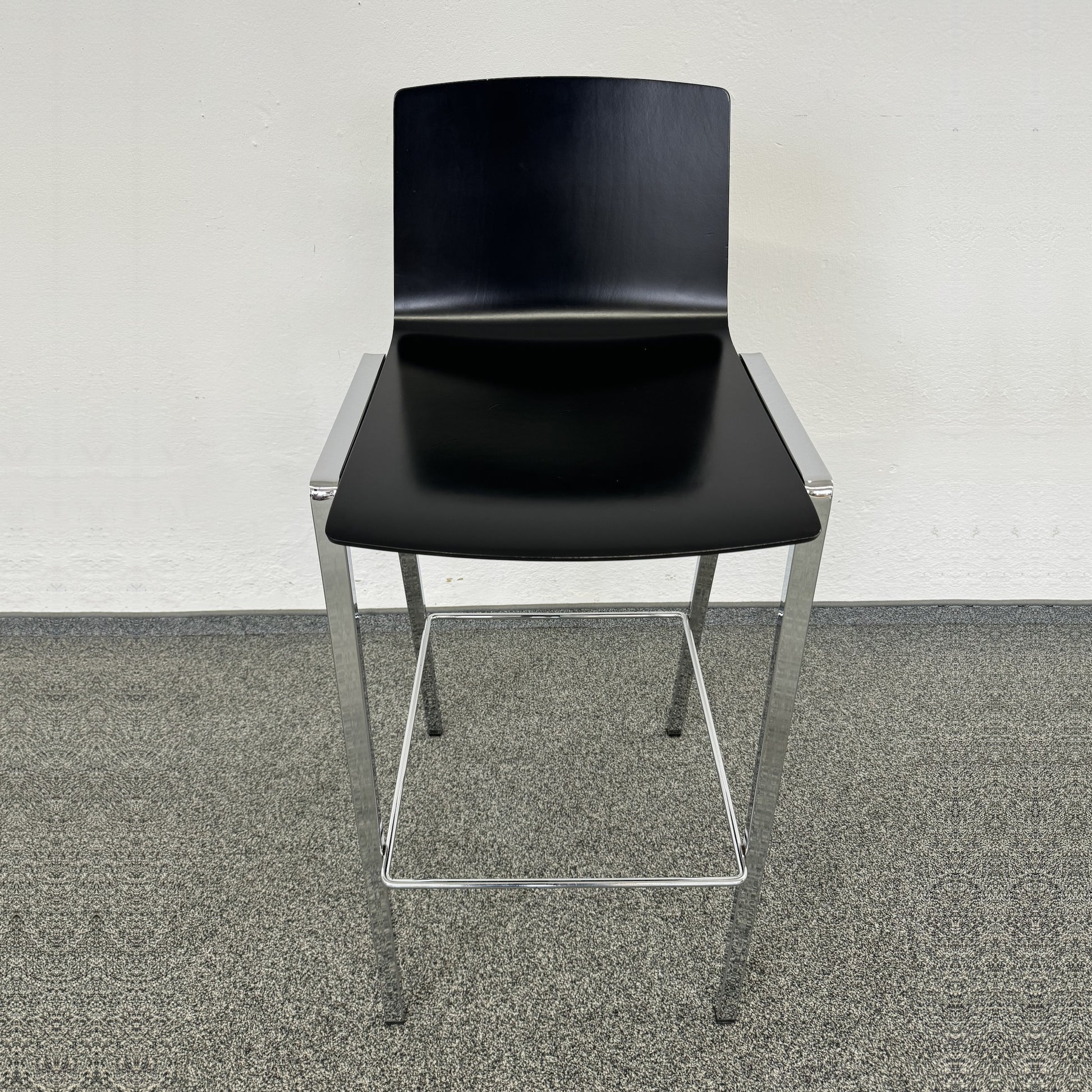 König + Neurath PUBLICA Barhocker Holz Schwarz