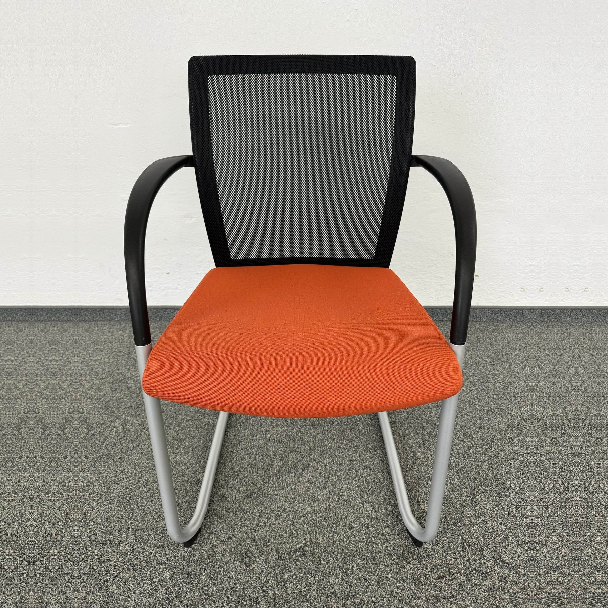 König + Neurath OKAY II Freischwinger Stoffbezug Orange