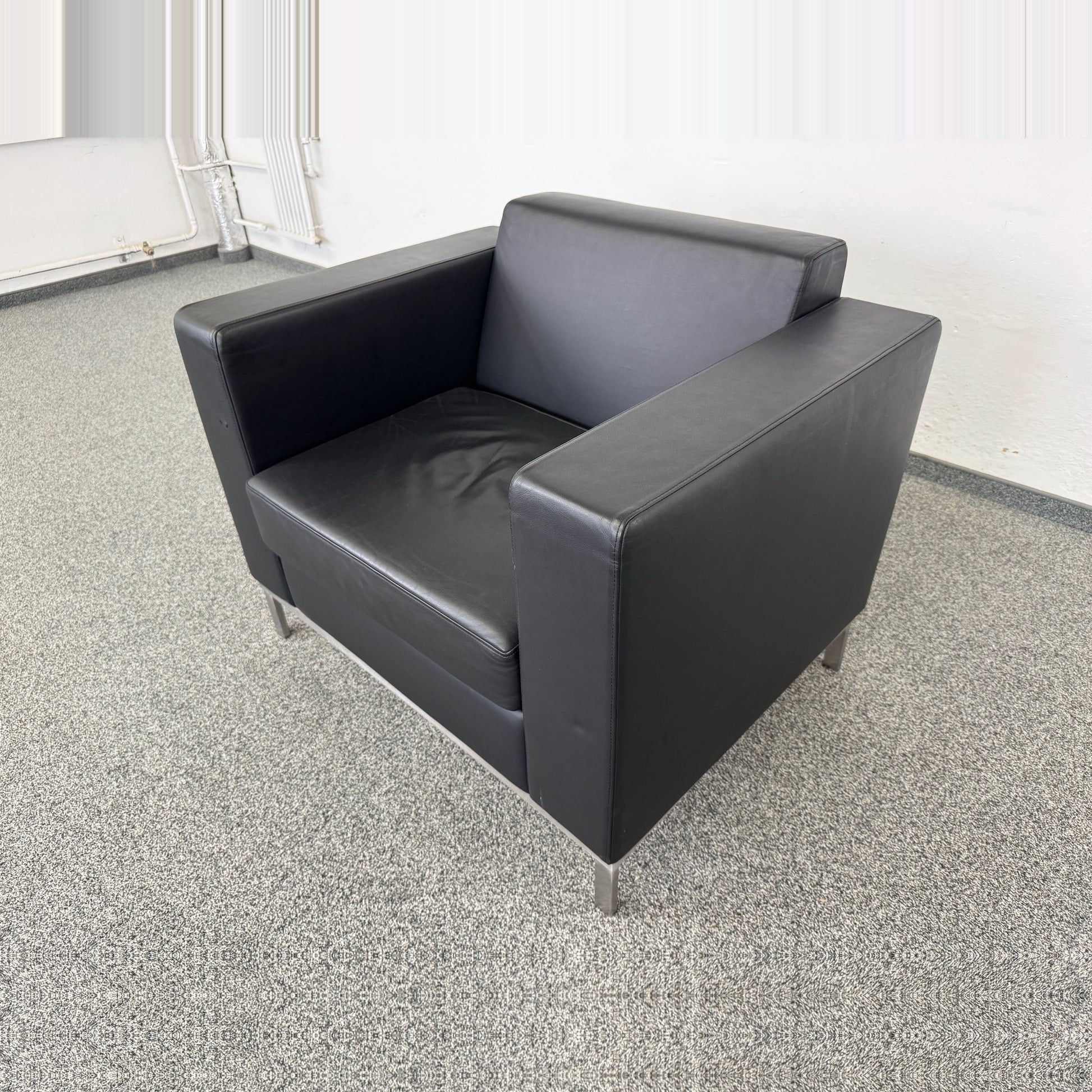 EleganteforOne Lounge-Sessel seitliche ansicht