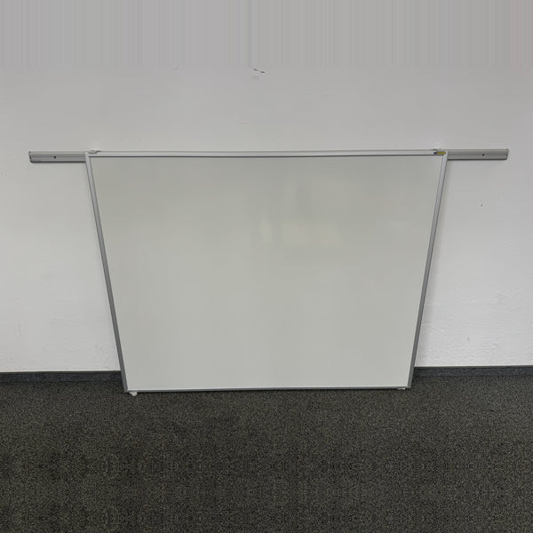 O+C Whiteboard mit Wandschiene
