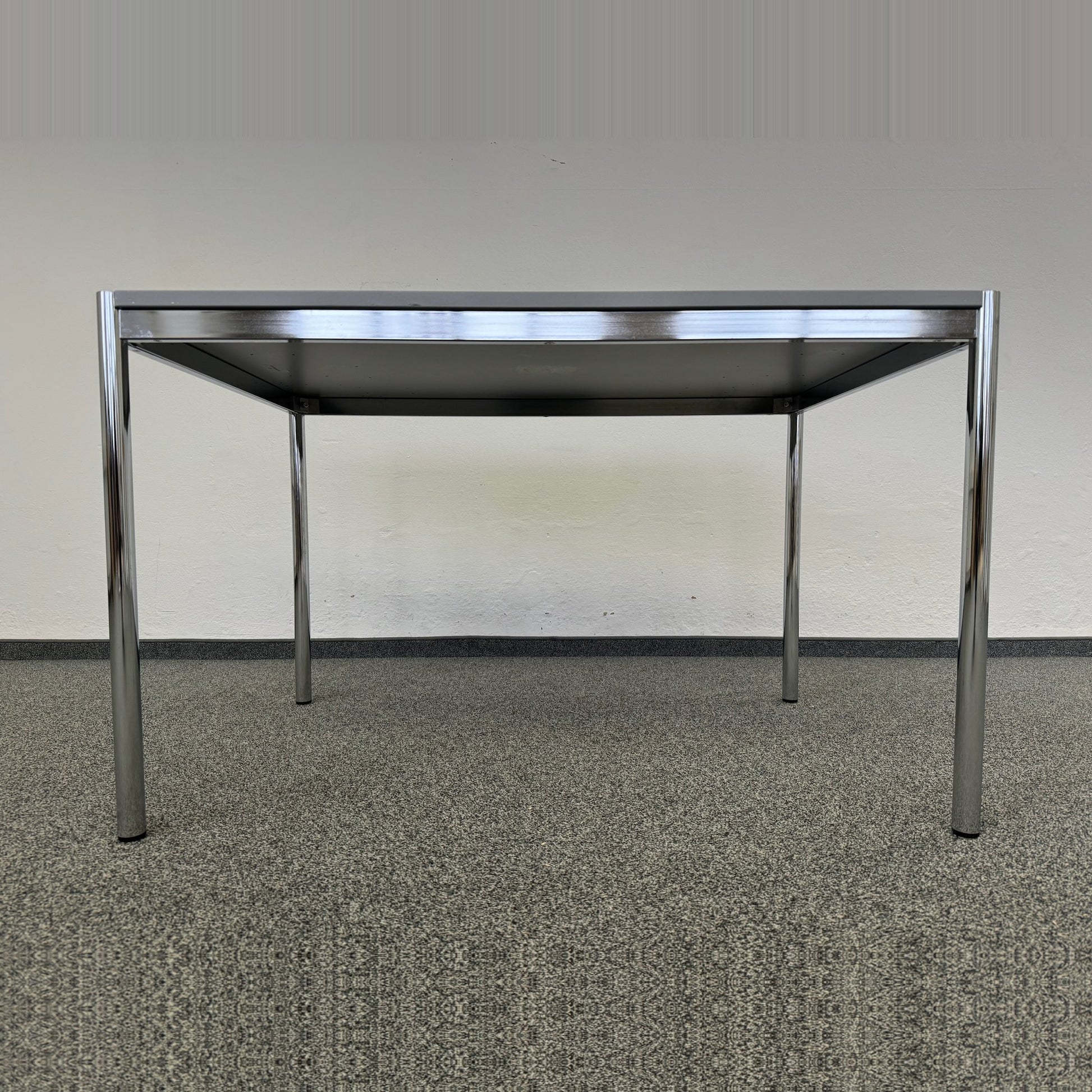 Ergodata Multi Desk Rondo Sitzungstisch Ansicht von unten
