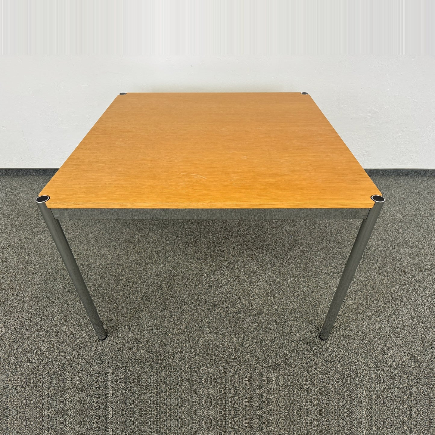 USM Haller Classic Sitzungstisch 1000 x 1000 mm