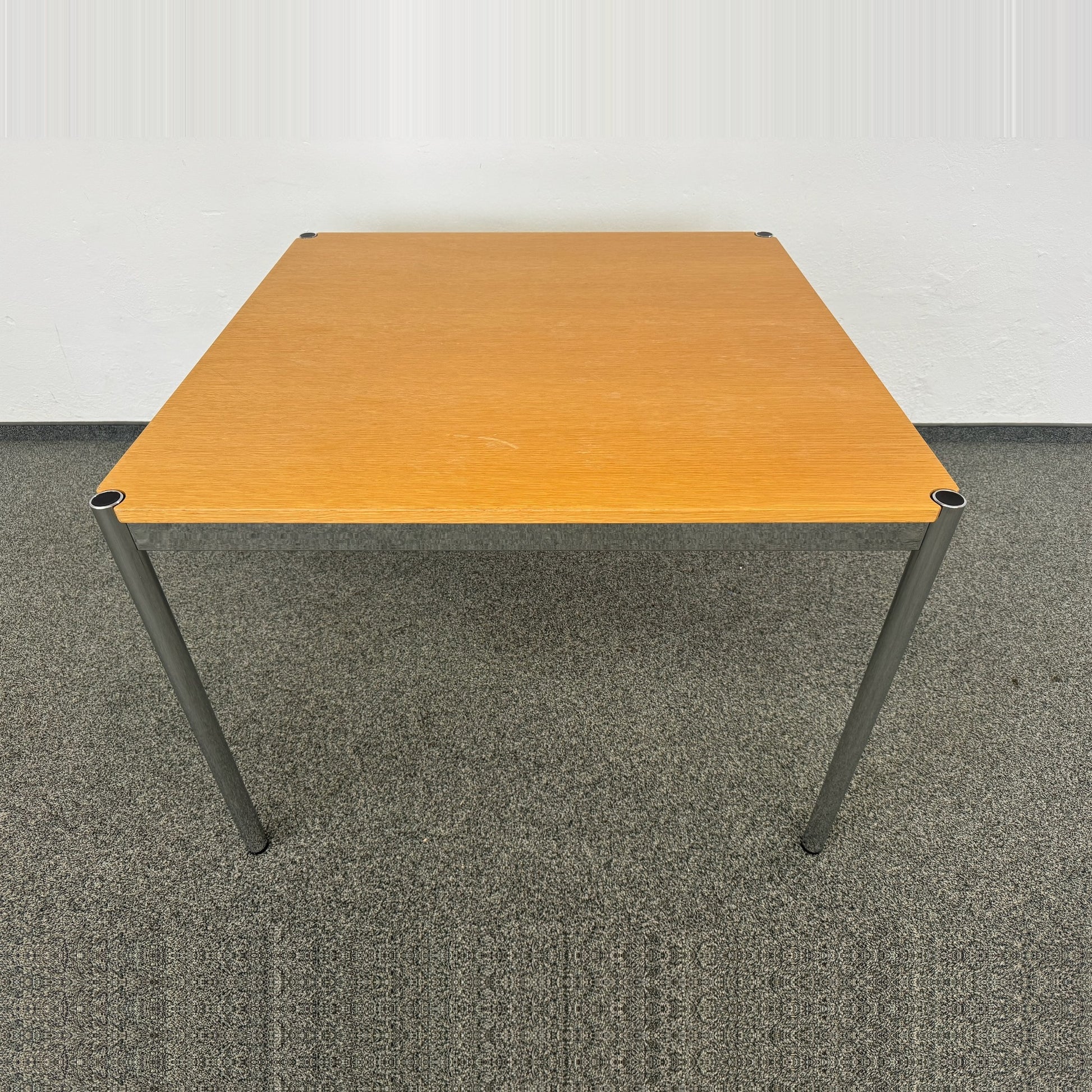 USM Haller Classic Sitzungstisch 1000 x 1000 mm