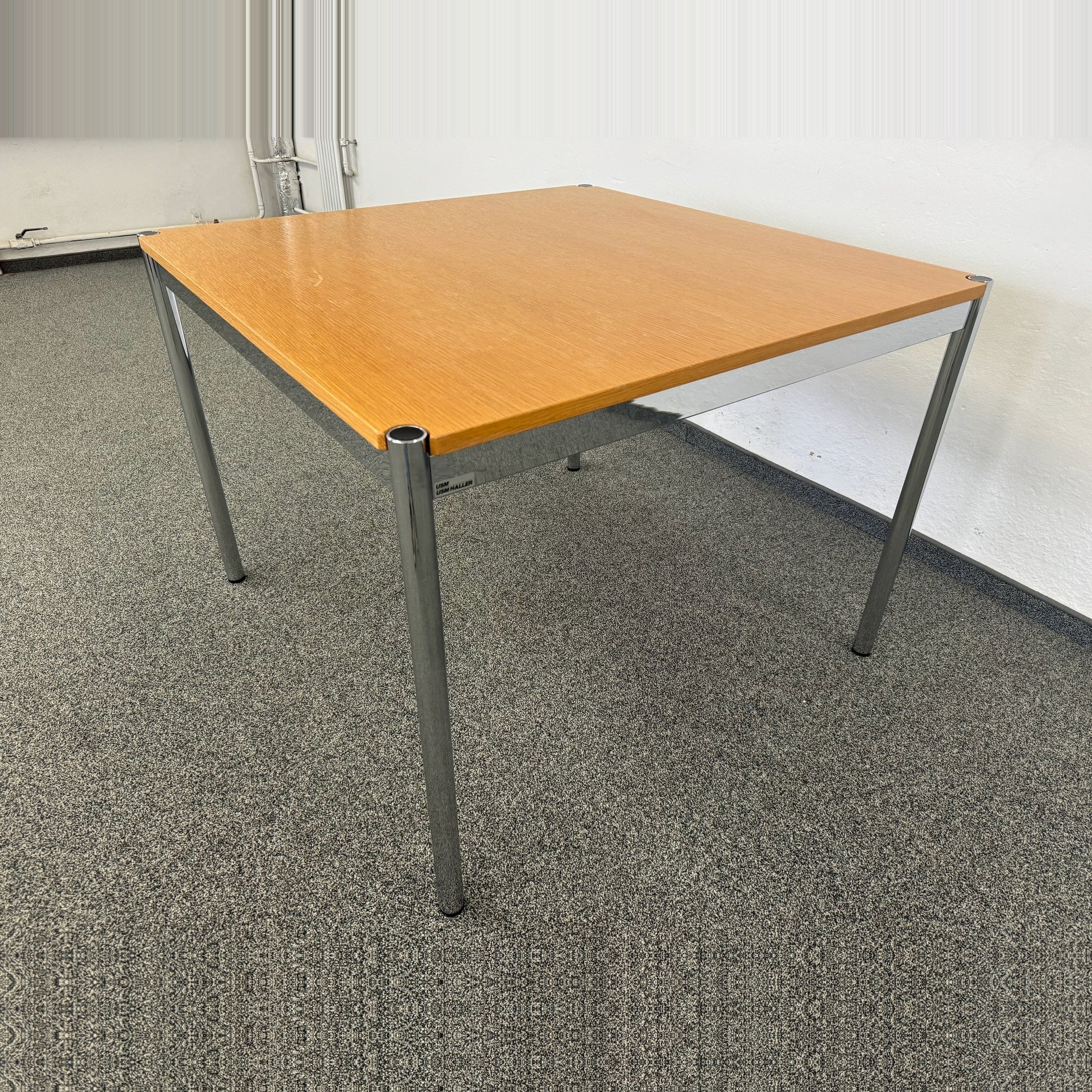 USM Haller Classic Sitzungstisch Gestell Metall Chrom glanz