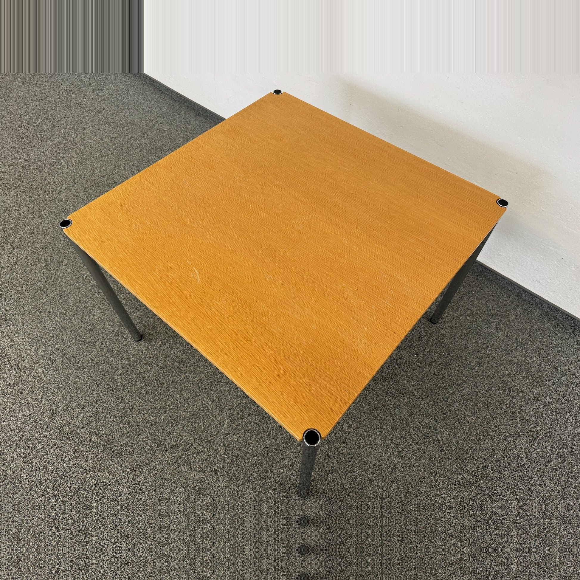USM Haller Classic Sitzungstisch Ansicht von oben