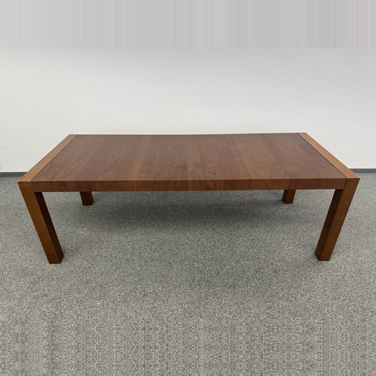 Top Design Wood Design Sitzungstisch Nussbaum