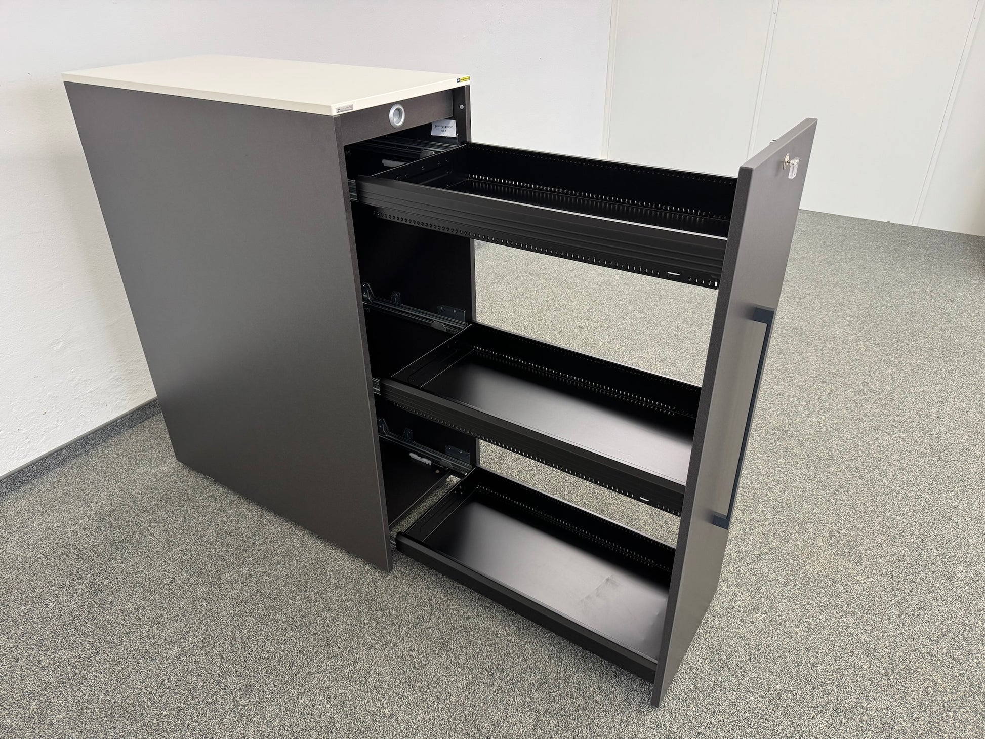 Palmberg Orga Plus Modulcontainer offen von links