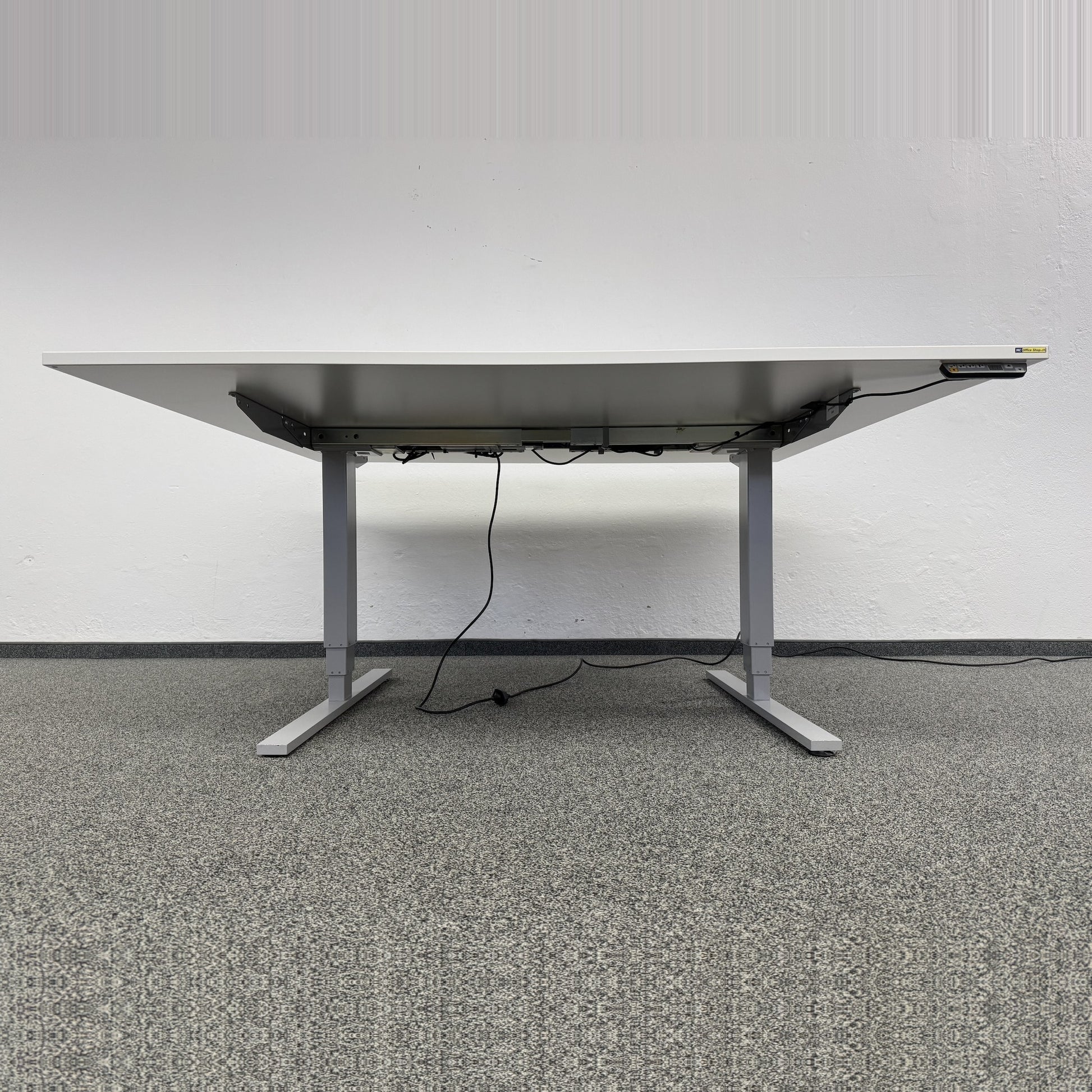 Interoffice Extend Sitz-Steh Sitzungstisch von unten