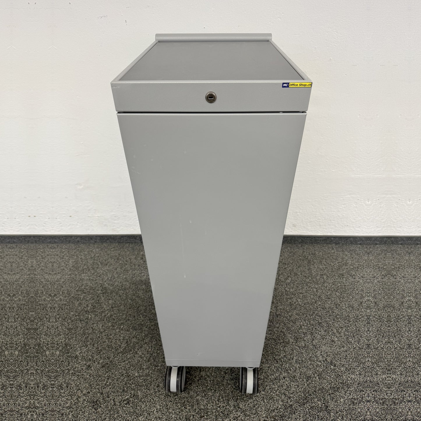Denz D3 Roll-Caddy in Silbergrau
