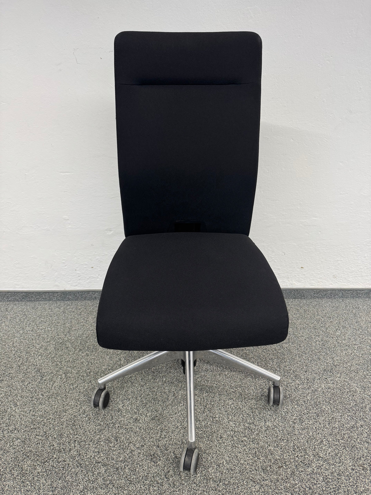 Girsberger Presto Bürodrehstuhl - mit Knopfschalter - Stoff Schwarz