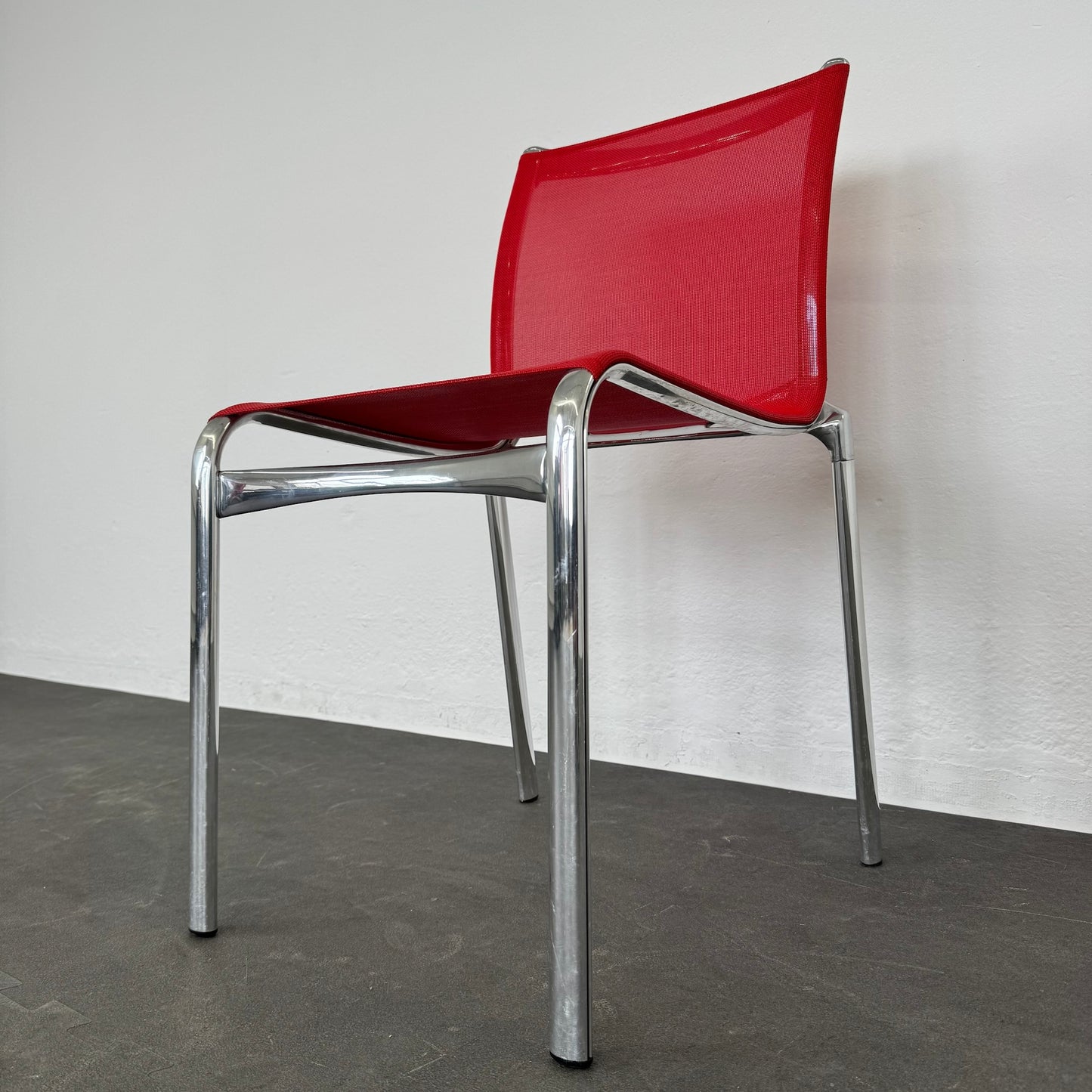 Alias Highframe 40 Bistrostuhl Ansicht von rechts unten