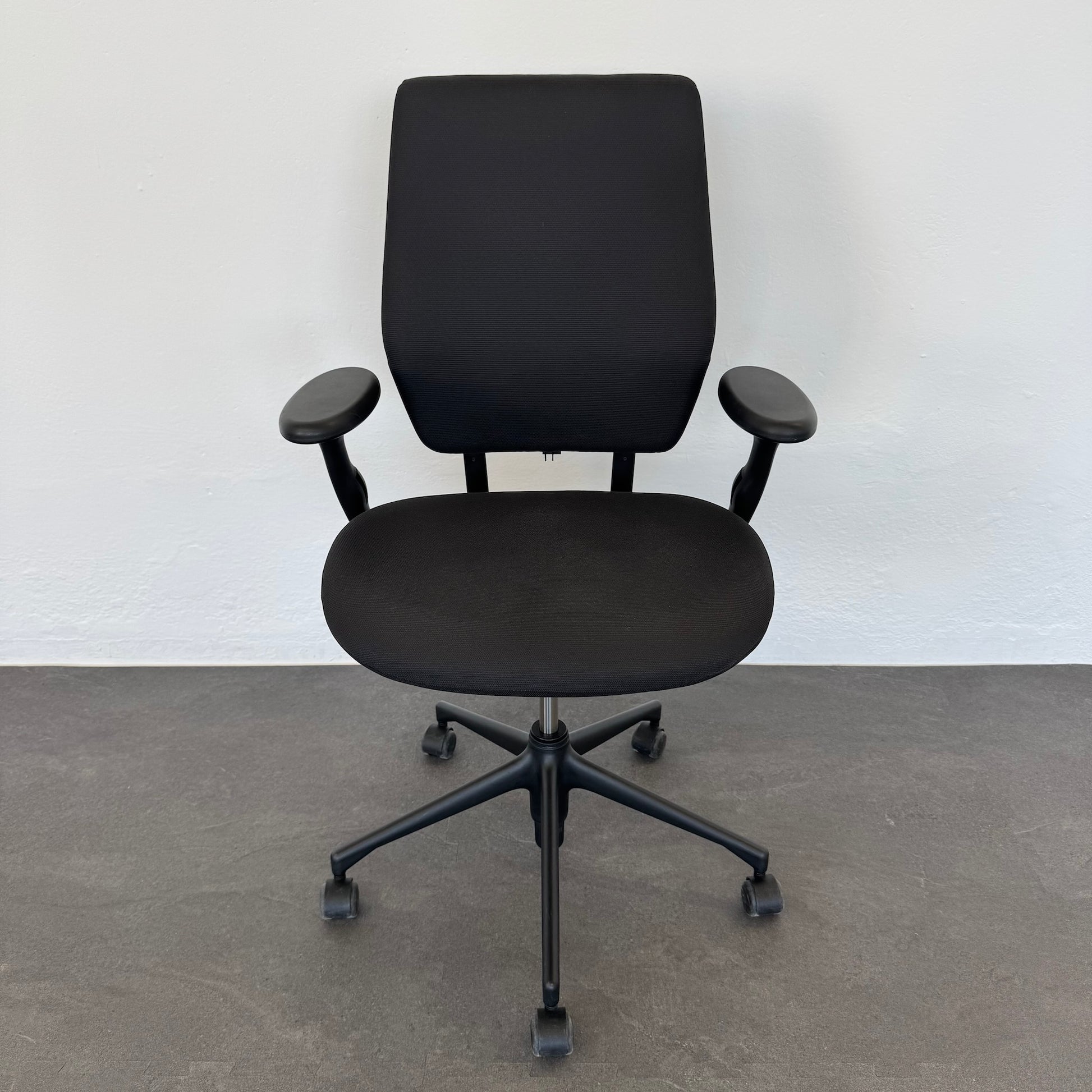 Vitra Oson Chair Bürodrehstuhl Stoffbezug Anthrazit