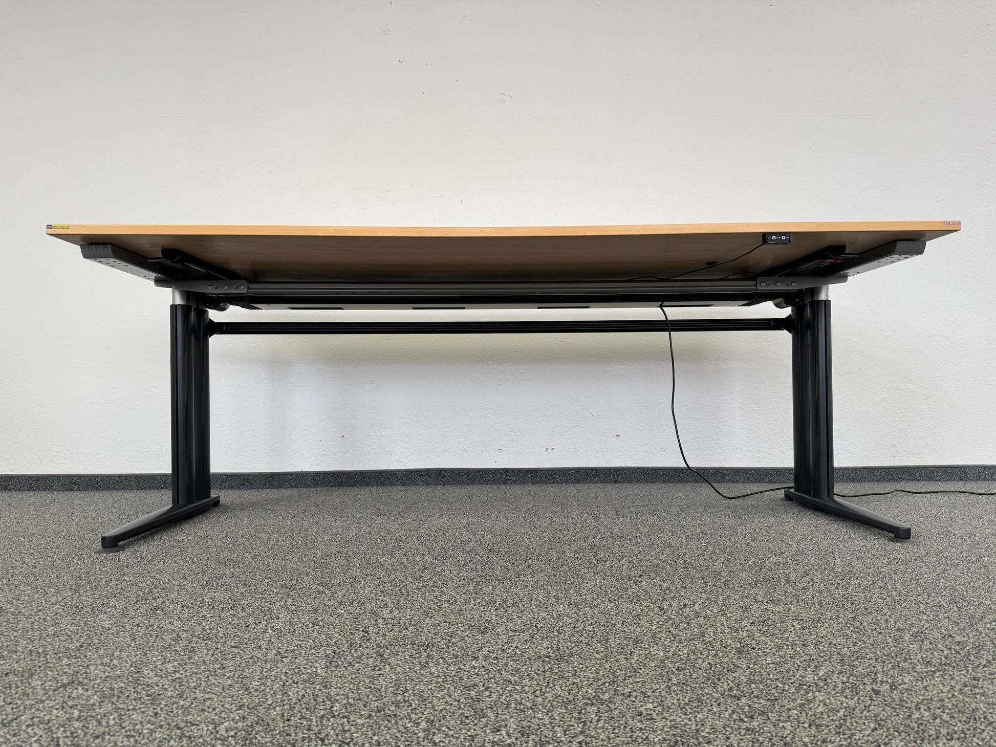 Sitag Ready Sitz-Steh Schreibtisch von unten