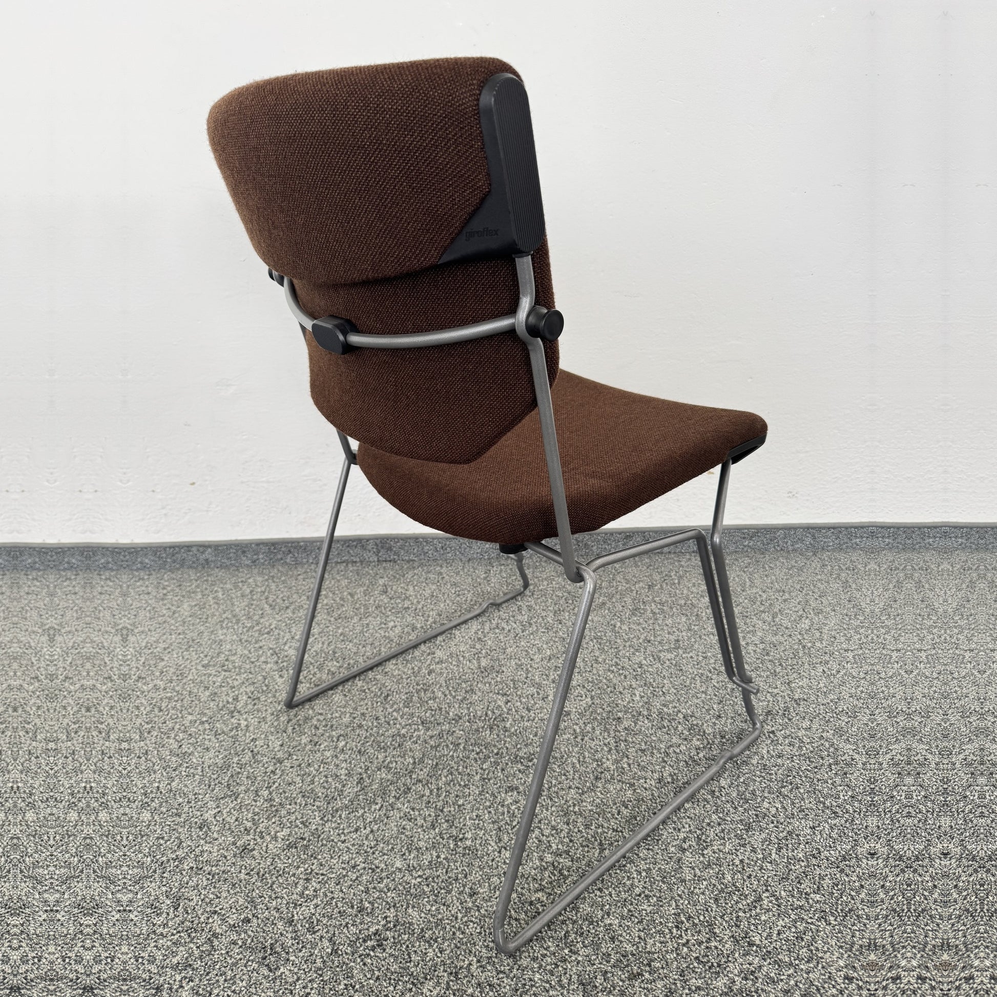Giroflex G33 Sitzungsstuhl mit Rückenlehne