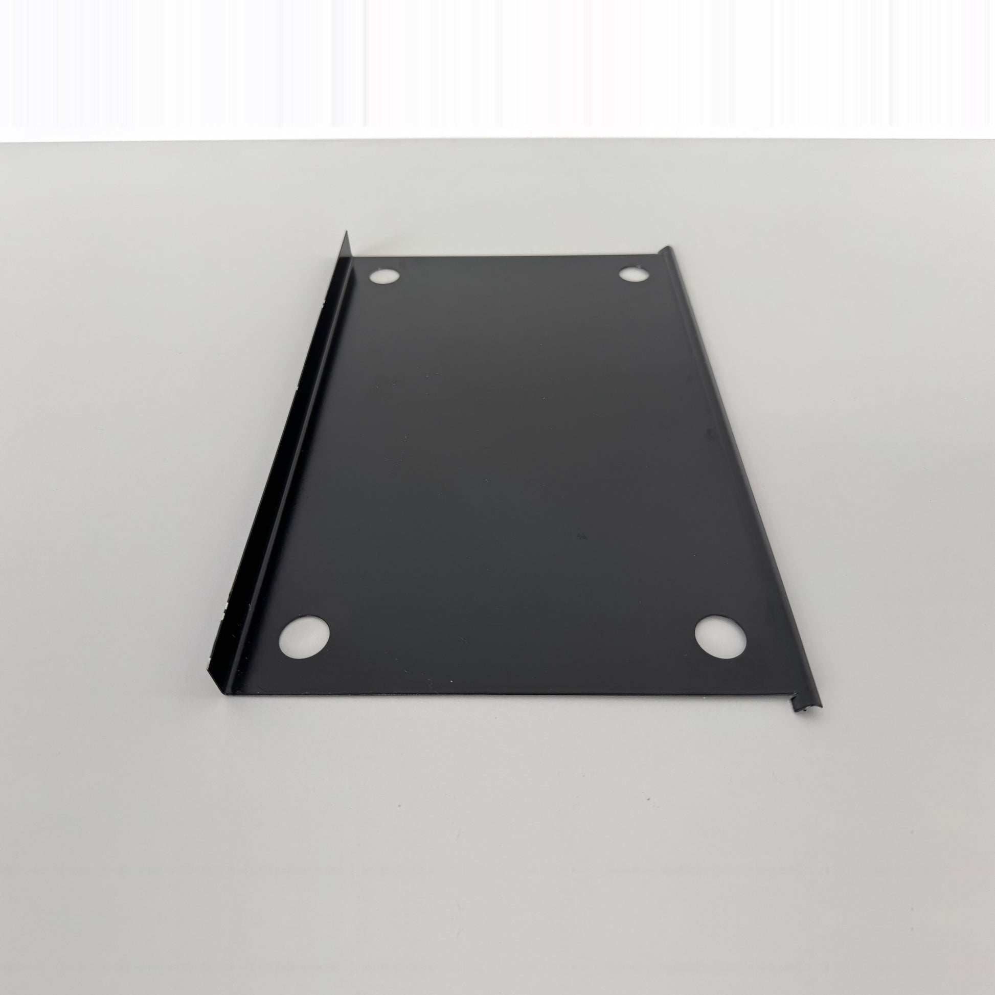 Häfele Basic Schrägfächer aus schwarzem Metall