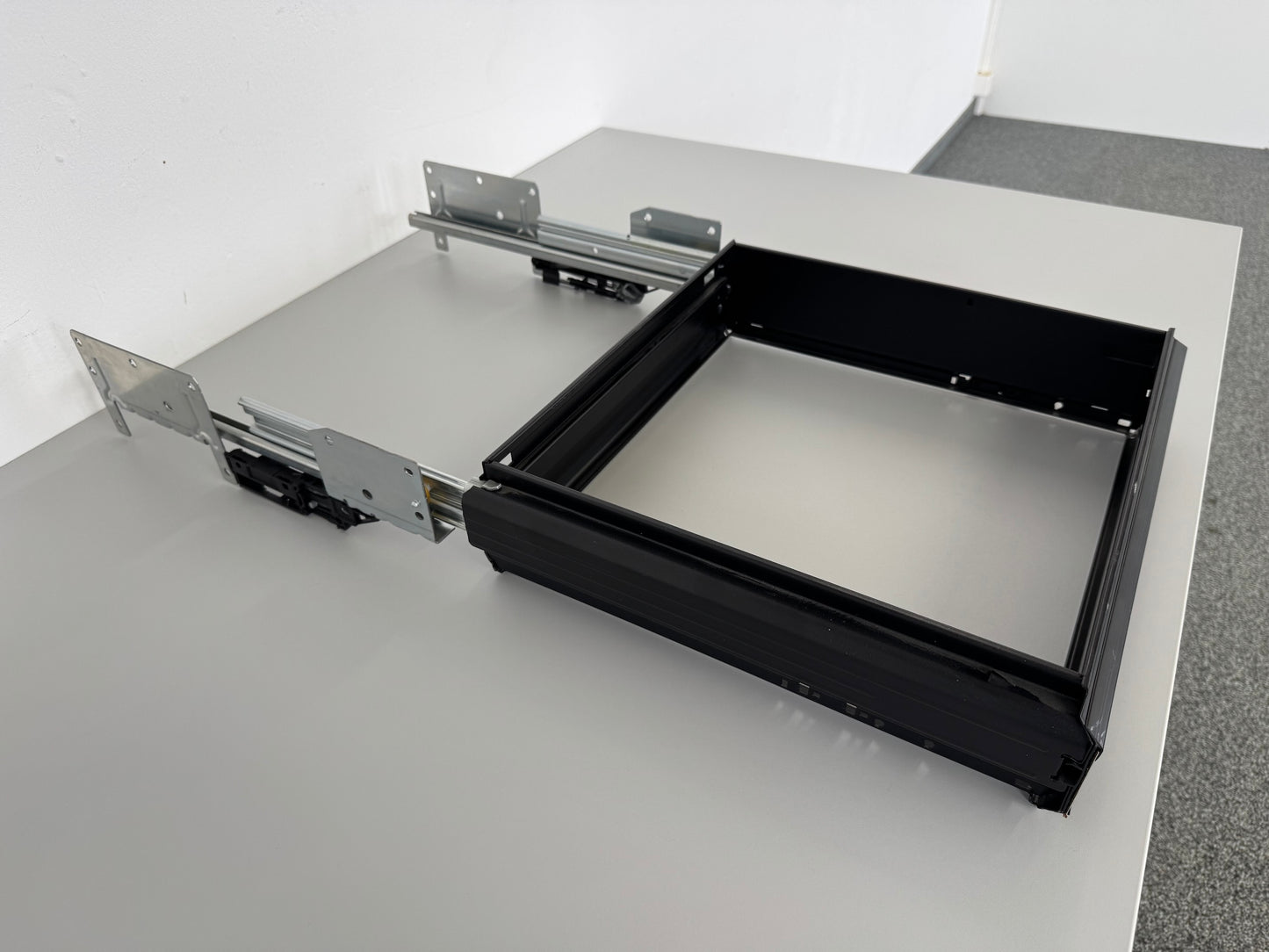 Steelcase Share It Hängeregister-Einsatz von links