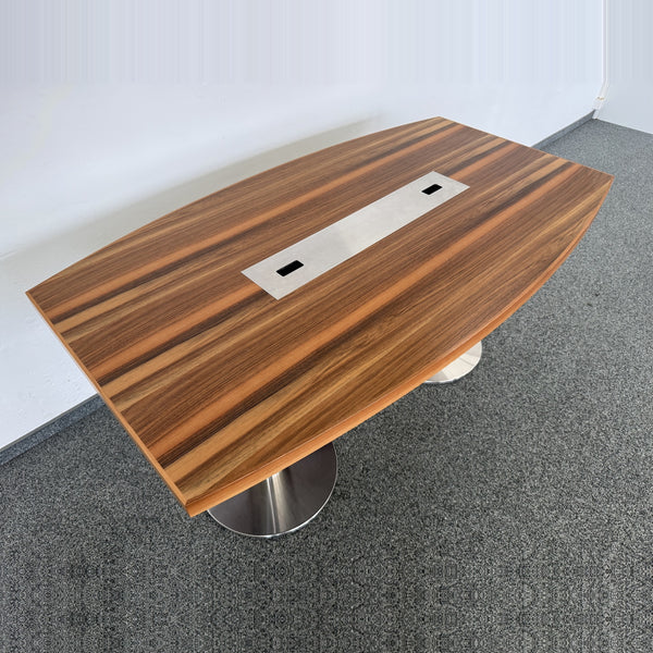 Wilkhahn Exclusiv Sitzungstisch 1480x840mm mit Kabelkanal