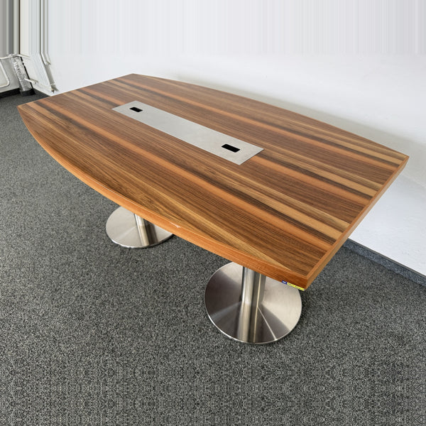 Wilkhahn Exclusiv Sitzungstisch 1480x840mm mit Kabelkanal