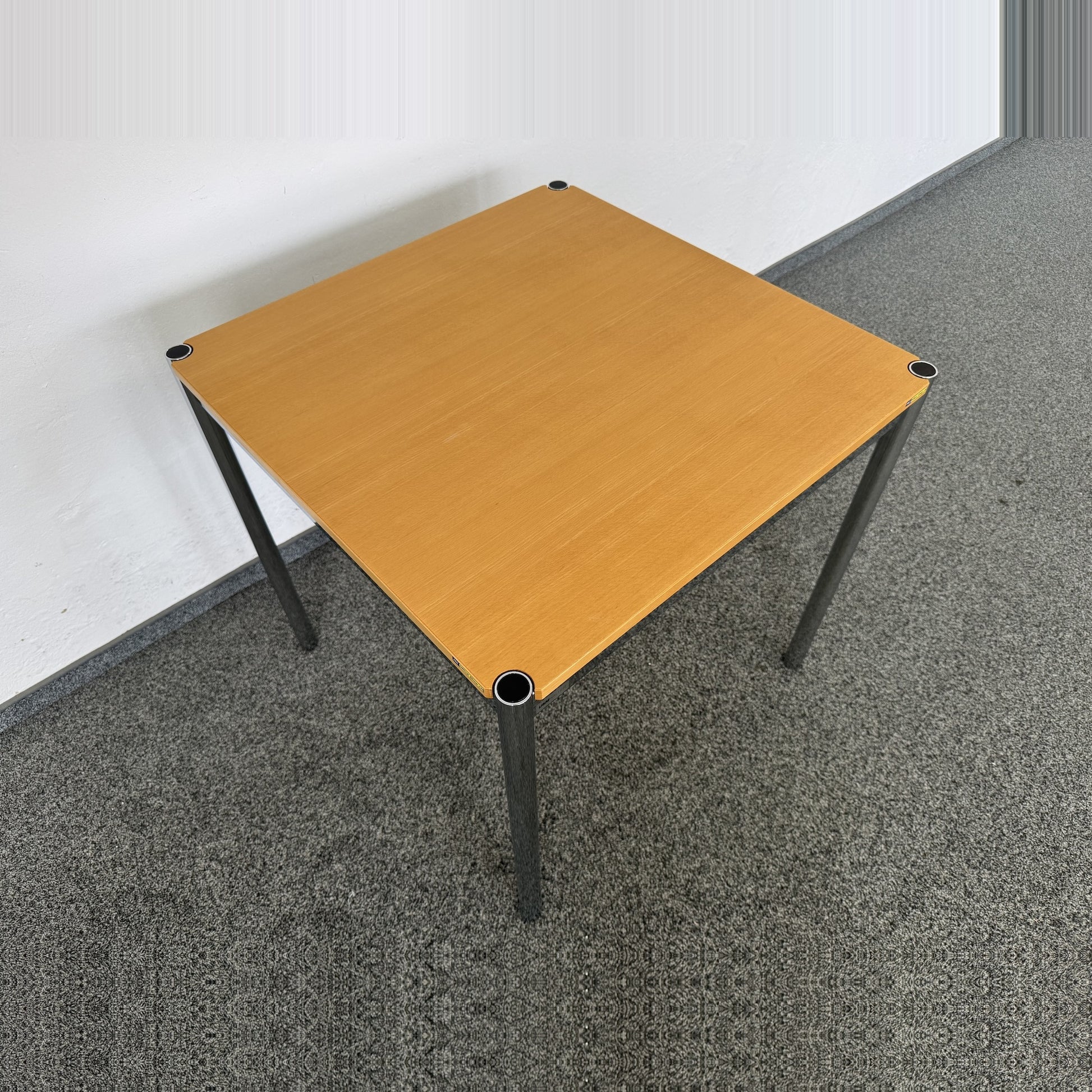 USM Haller Classic Sitzungstisch Tischplatte Buchenfurnier
