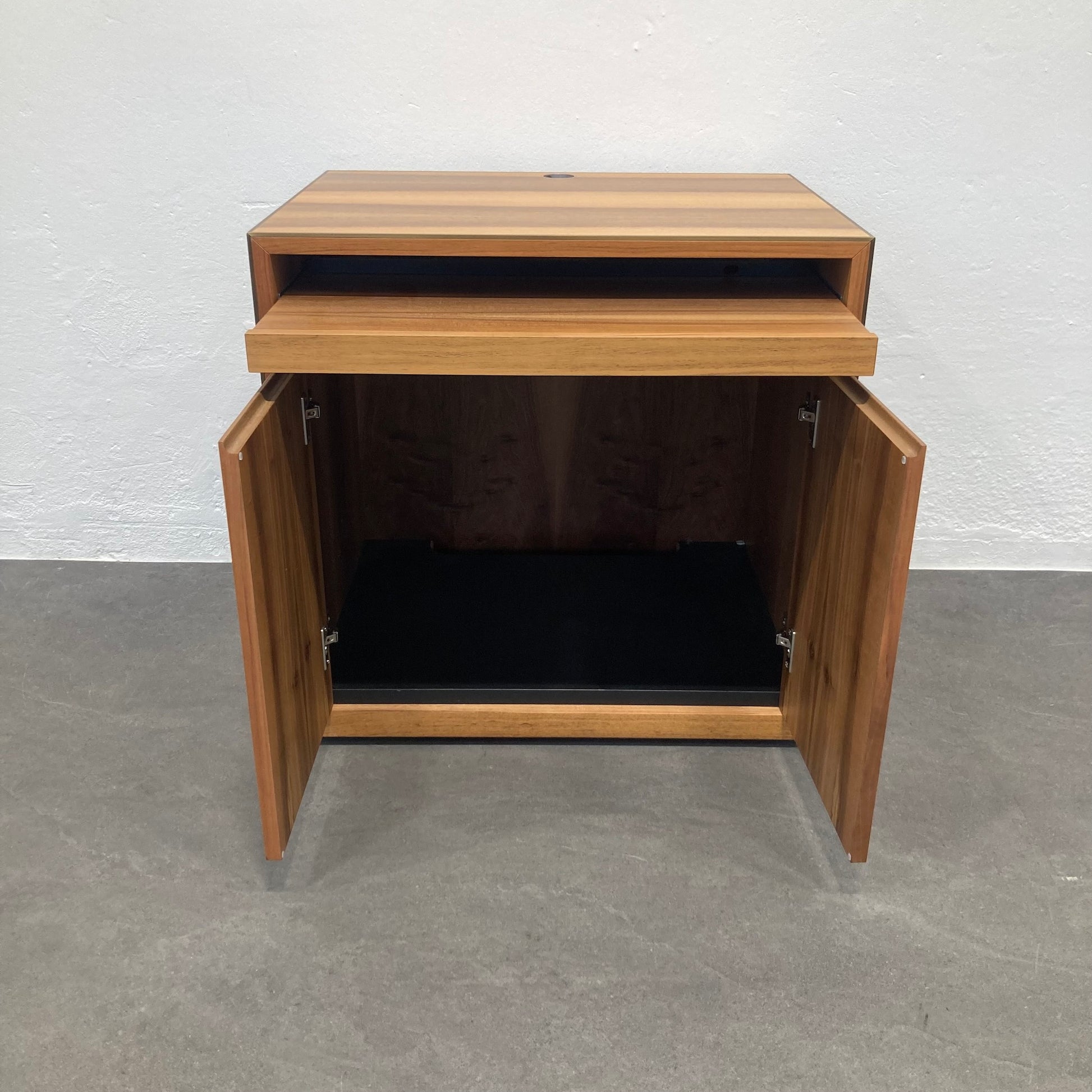 Top Design Exclusiv Sideboard frontal offen - 6037630