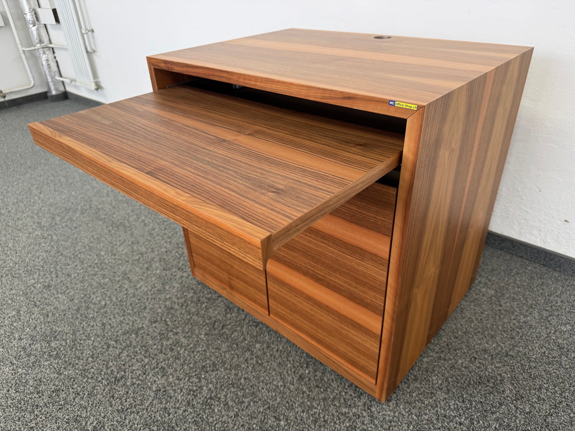 Top Design Exclusiv Sideboard mit Auszugstablar