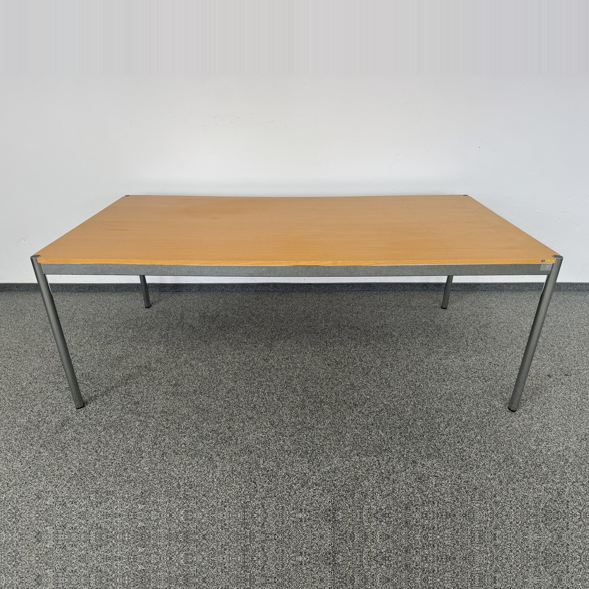 USM Haller Classic Schreibtisch 2000 x 1000 mm