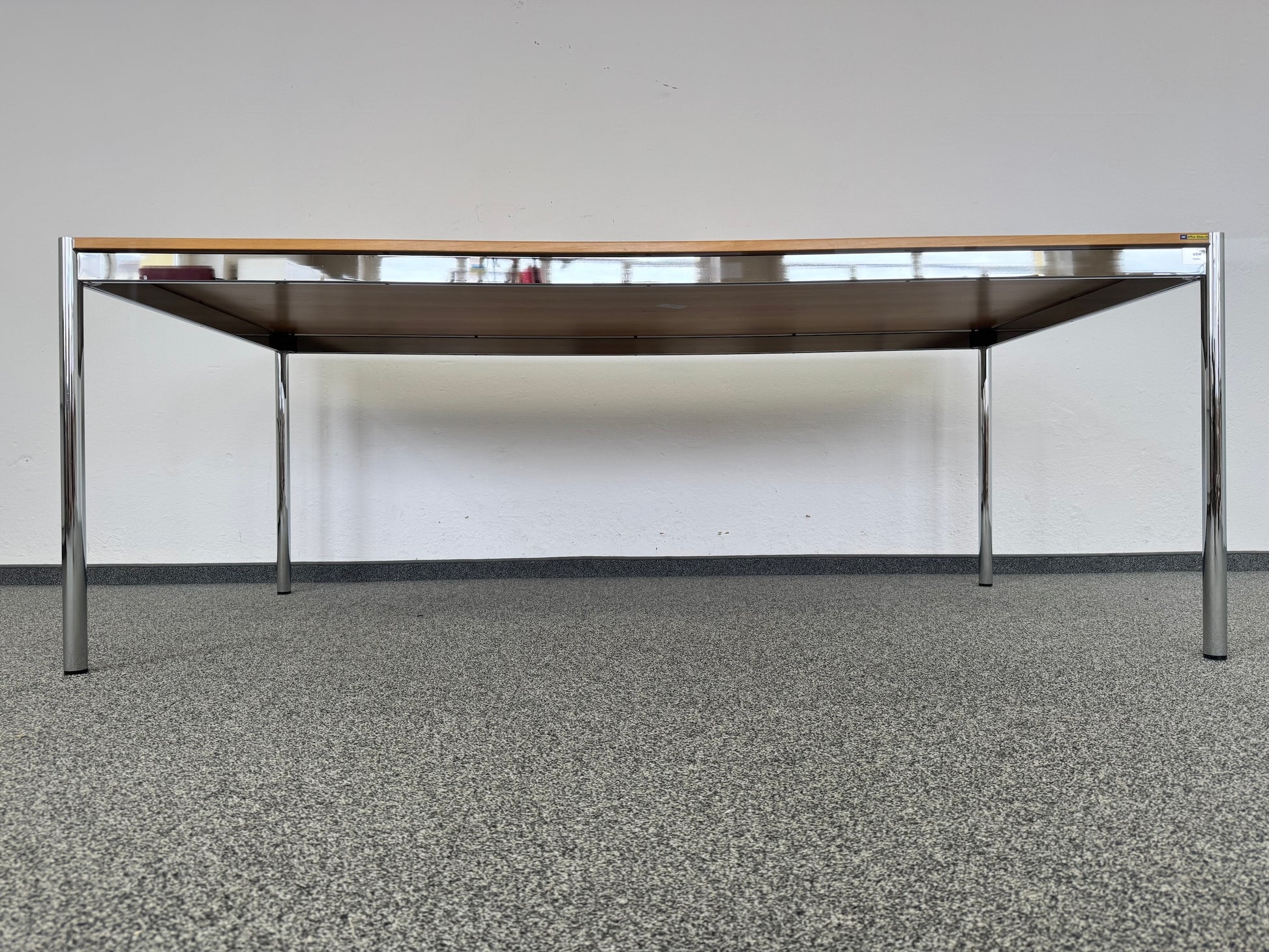 USM Haller Classic Schreibtisch Ansicht von unten