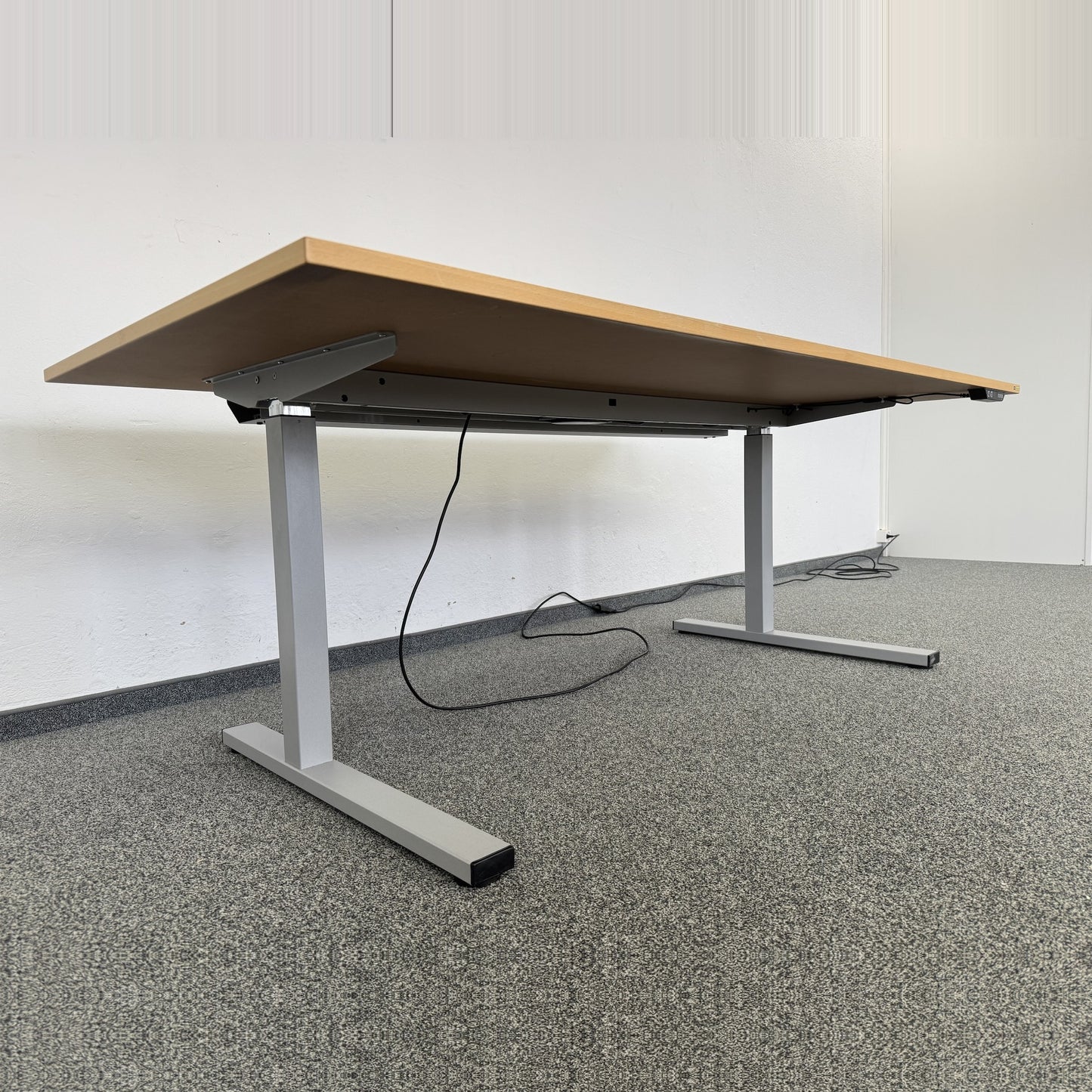 Echo Cubos Sitz-Steh Schreibtisch