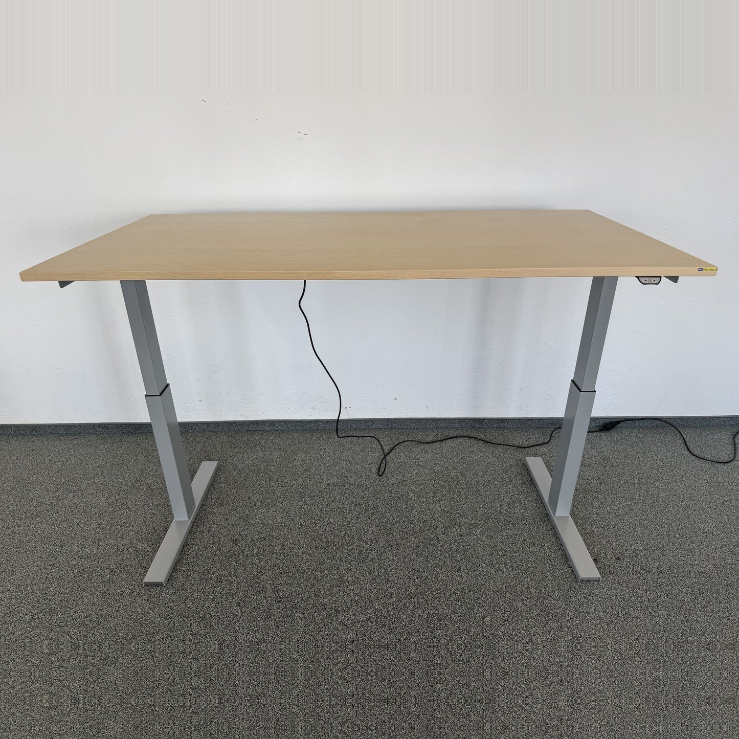 Interoffice Sitz-Steh-Schreibtisch Tischplatte Eichenfurnier