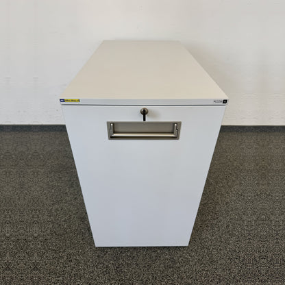 Sitag Apothekerschrank Spanplatte weiss geschlossen von vorne