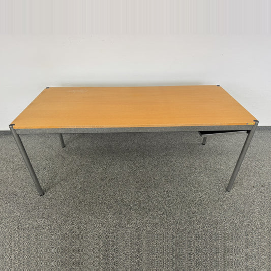 USM Haller Classic Schreibtisch 1750 x 750 mm