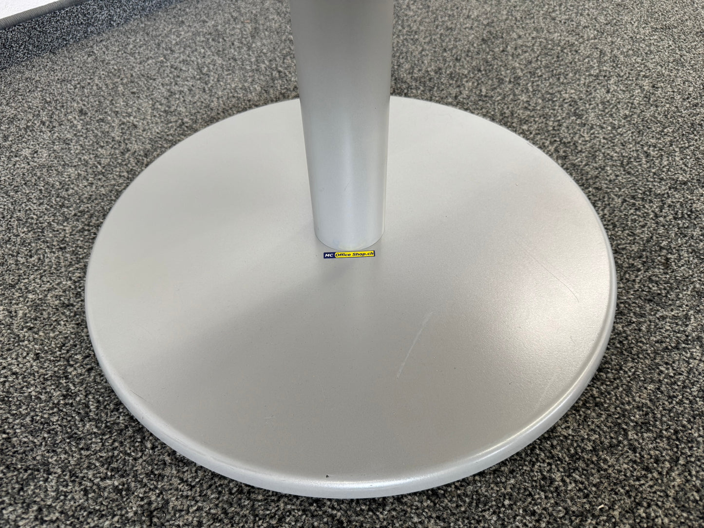 Steelcase Tenaro Sitzungstisch Gestell und Fuss Silbergrau