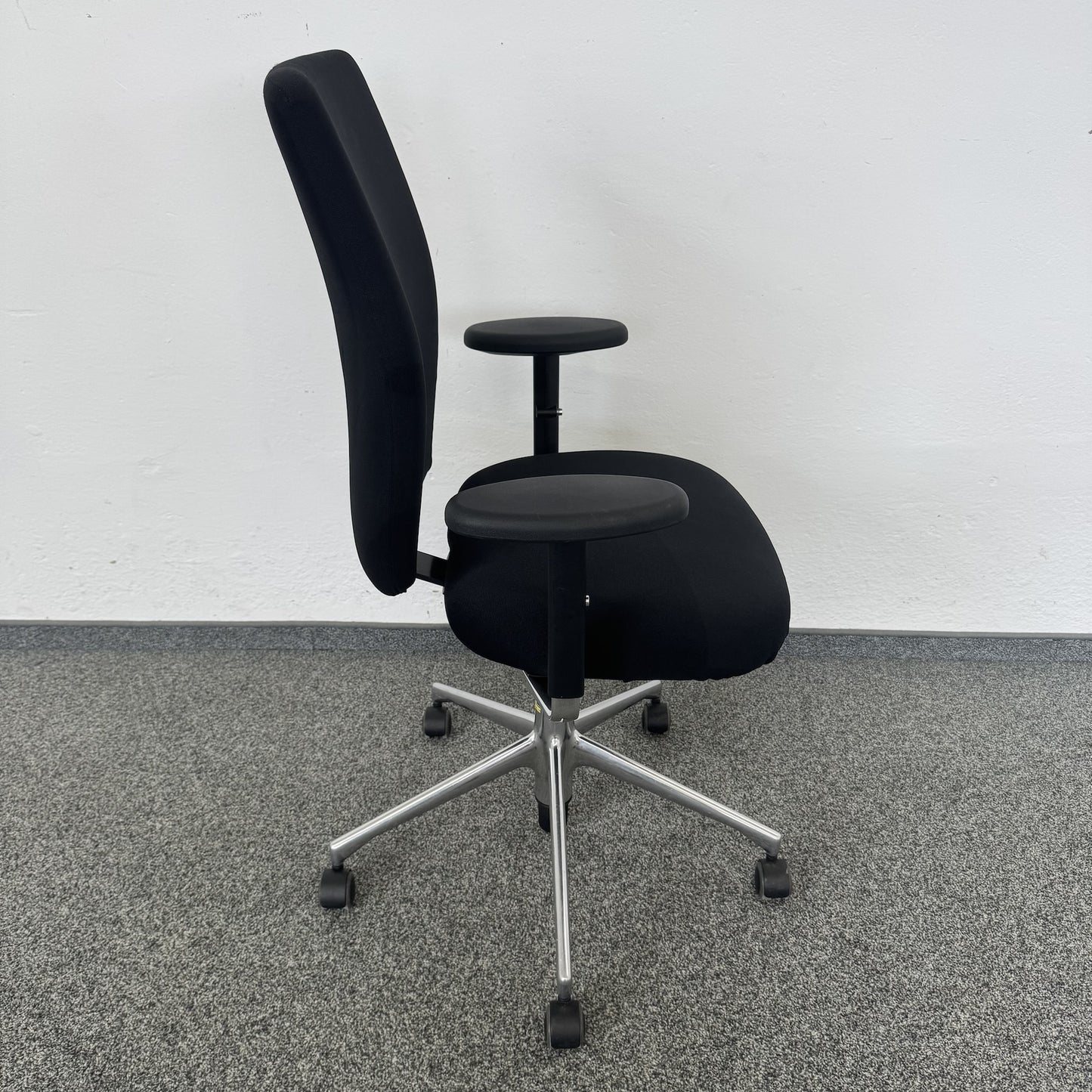 Vitra T-Chair Bürodrehstuhl seitliche Ansicht