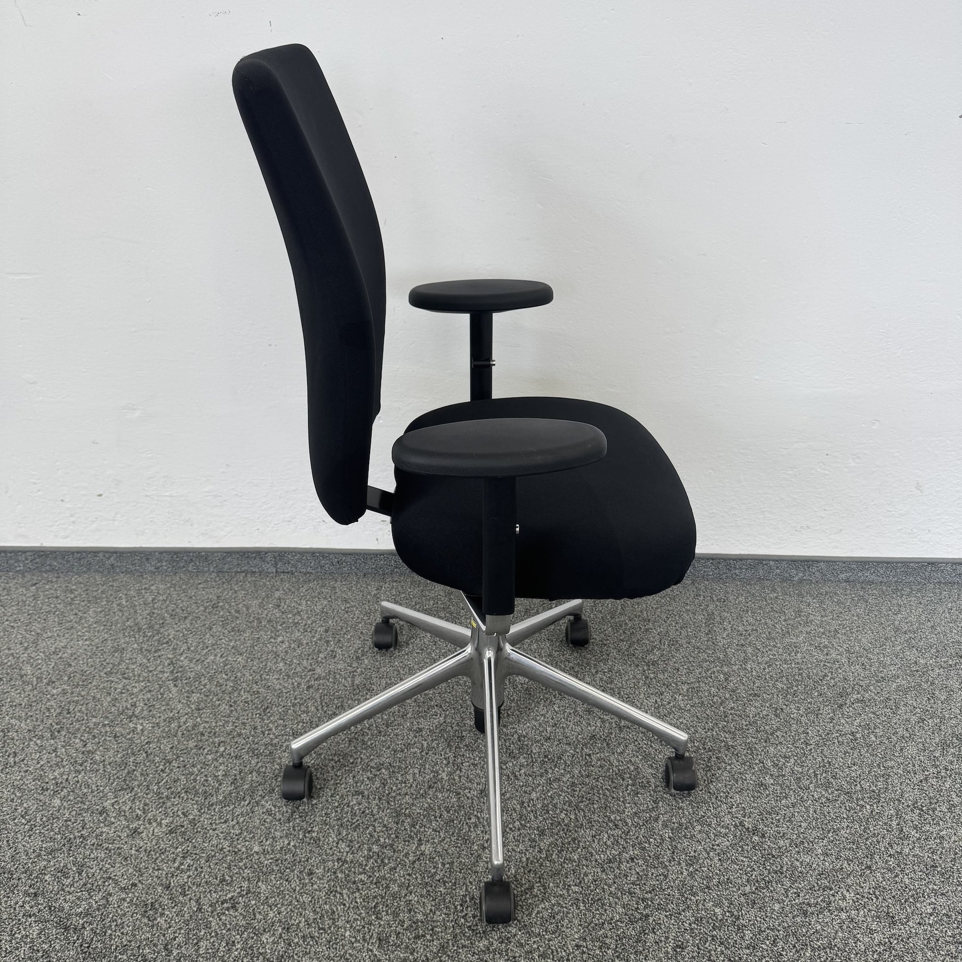 Vitra T-Chair Bürodrehstuhl seitliche Ansicht